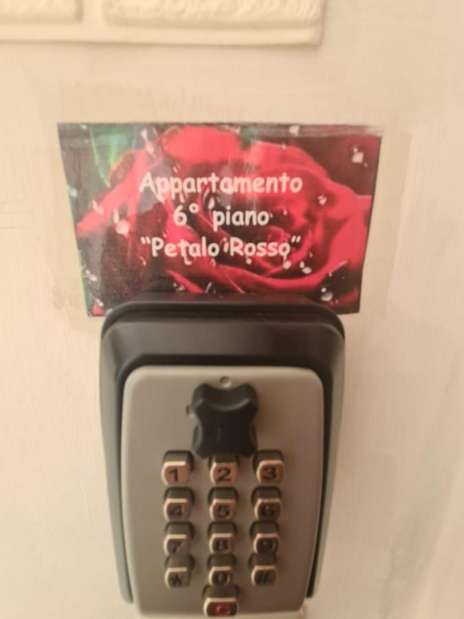 Petalo Rosso Apartment *