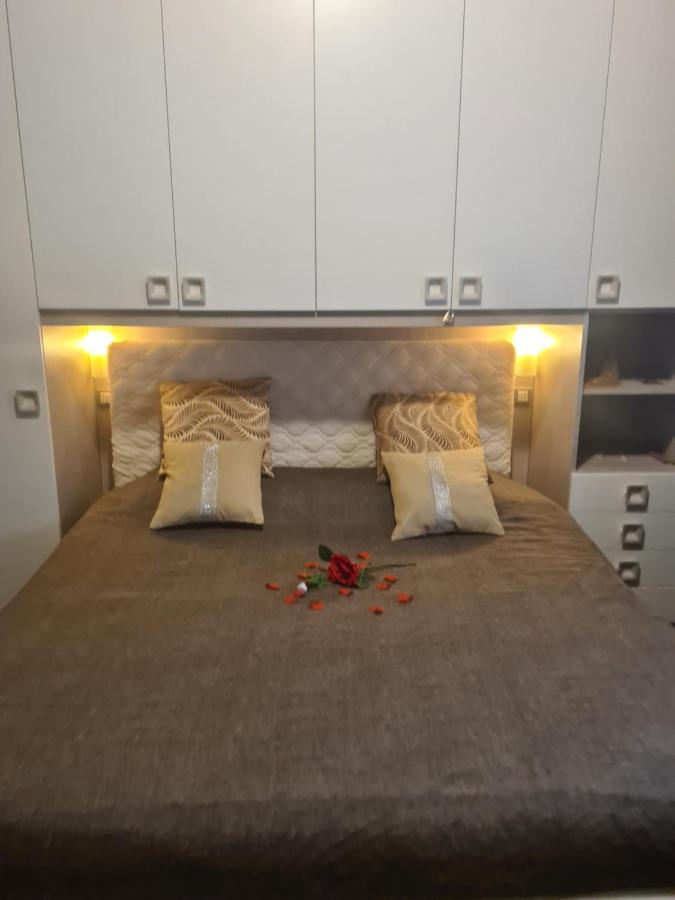 Petalo Rosso Apartamento *
